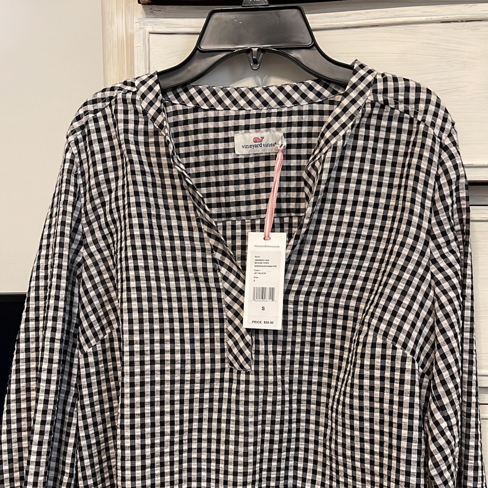 Vineyard Vines Top